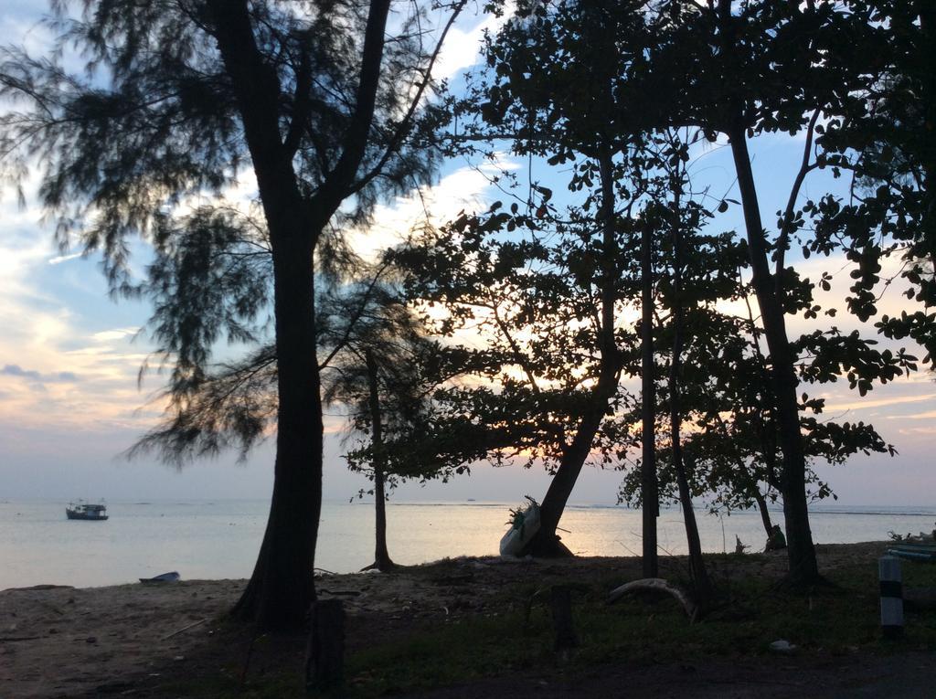 Hubb Hostel Phuket Airport Nai Yang Beach Kültér fotó