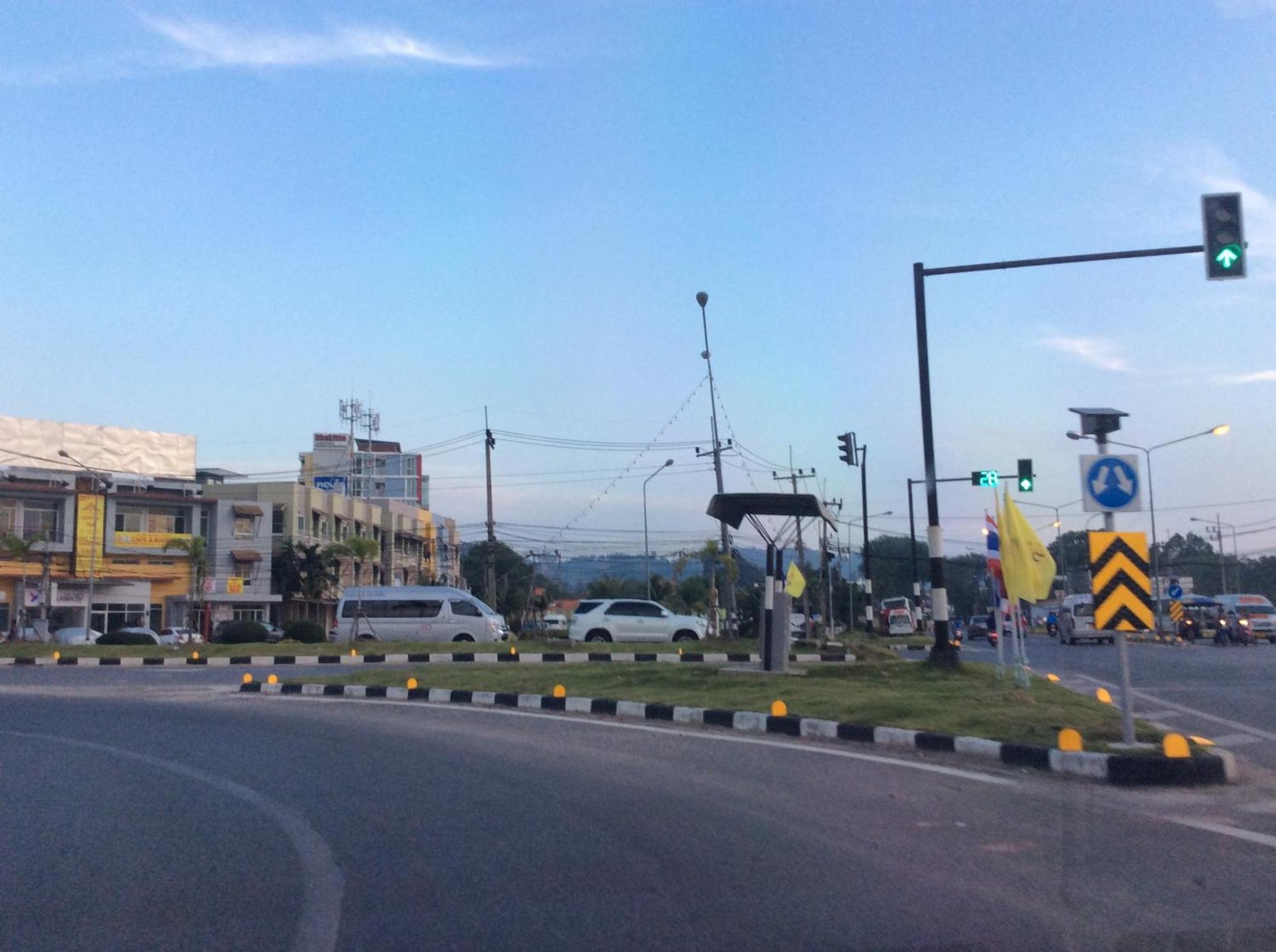 Hubb Hostel Phuket Airport Nai Yang Beach Kültér fotó