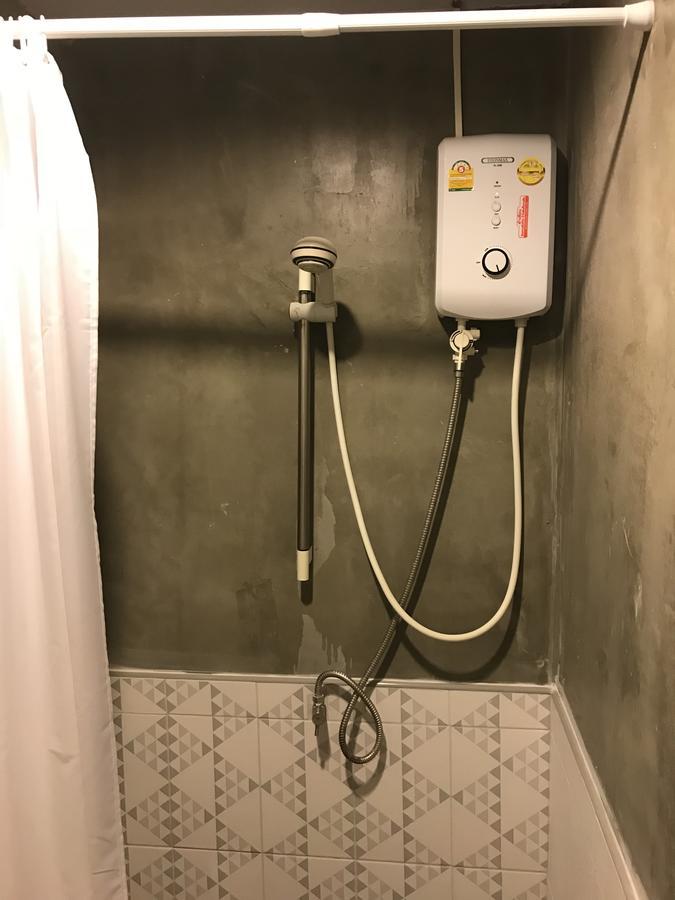 Hubb Hostel Phuket Airport Nai Yang Beach Kültér fotó
