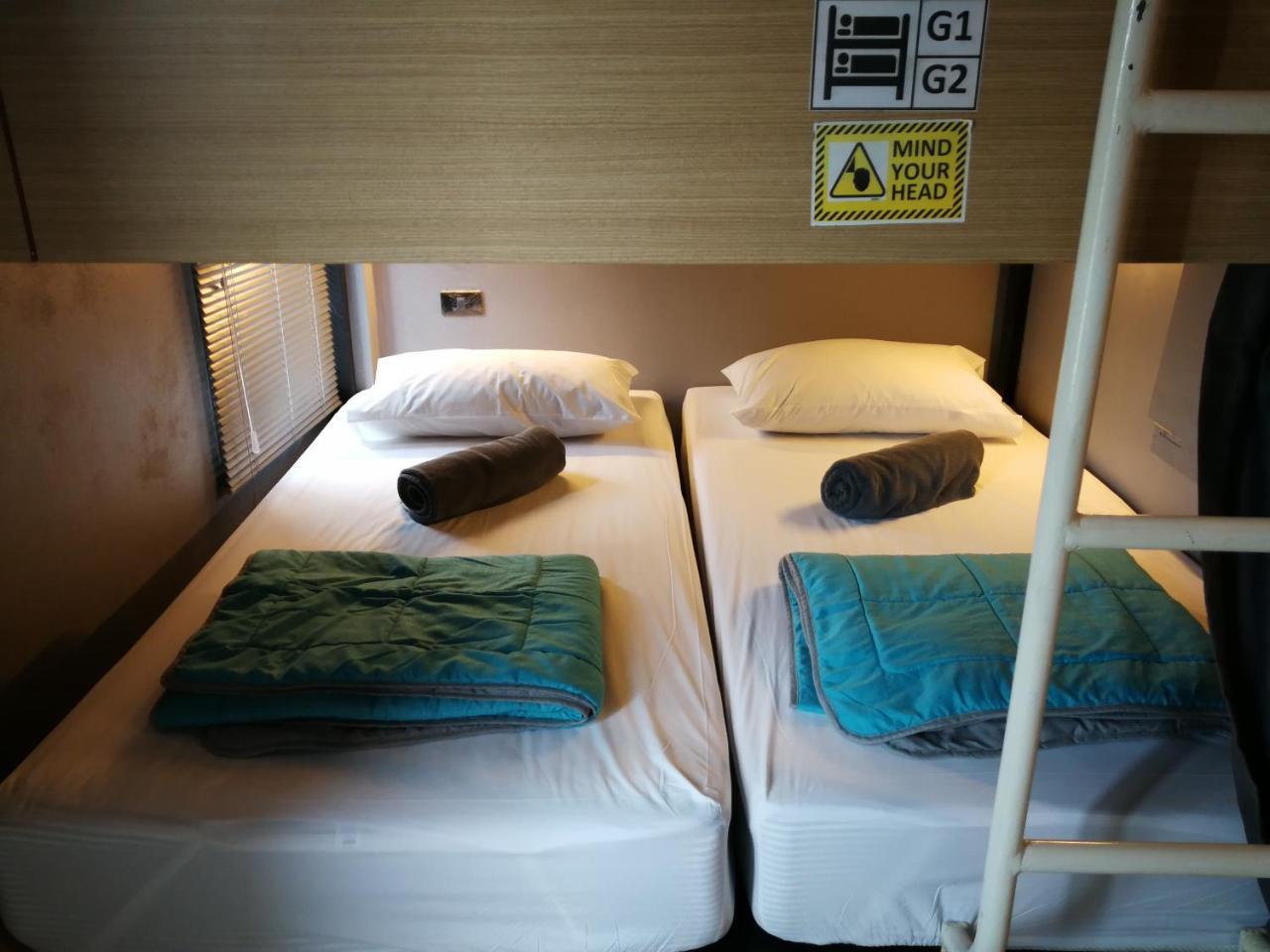 Hubb Hostel Phuket Airport Nai Yang Beach Kültér fotó