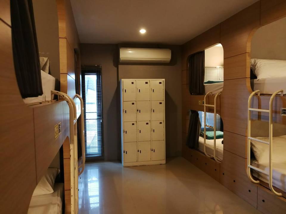 Hubb Hostel Phuket Airport Nai Yang Beach Kültér fotó
